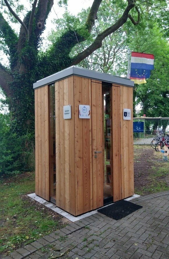 Bücherschrank (D) - boekenkast (NL)